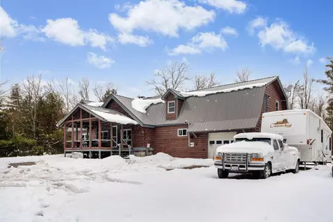 1509 Manktown Rd, Waldoboro, ME 04572