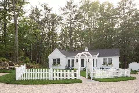 15 Langsford Rd #11, Kennebunkport, ME 04046