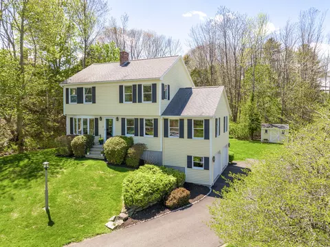 9 High View Rd, Cape Elizabeth, ME 04107