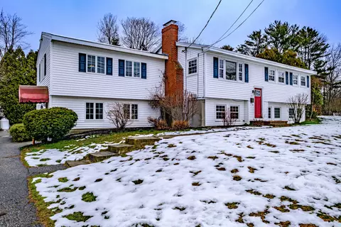 111 Scott Dyer Rd, Cape Elizabeth, ME 04107
