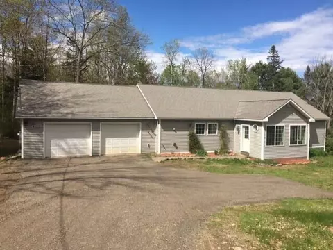 69 Dyer Rd, Carmel, ME 04419