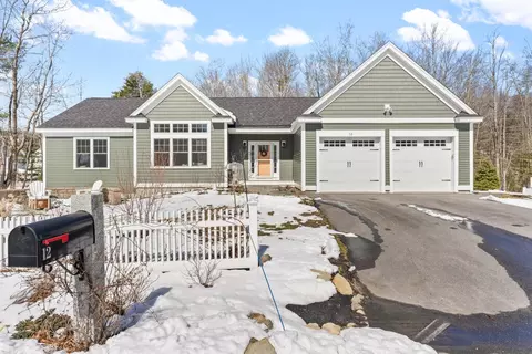 12 Little Meadow Ct, Wells, ME 04090