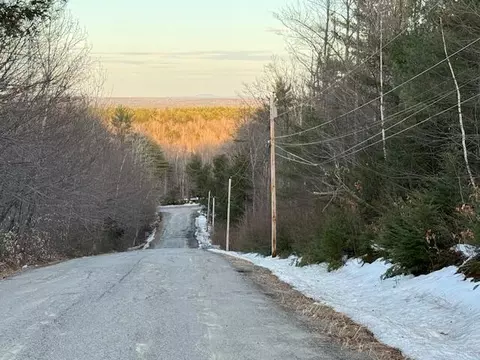 1 Back Road, Skowhegan, ME 04976