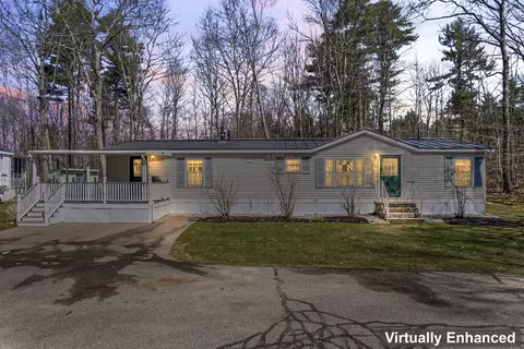 35 Cedar Dr, Kittery, ME 03904