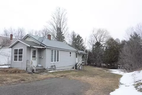 11 Hillcrest Ave, Caribou, ME 04736