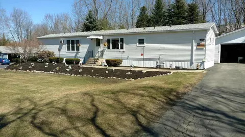 29 Old Belgrade Rd, Augusta, ME 04330