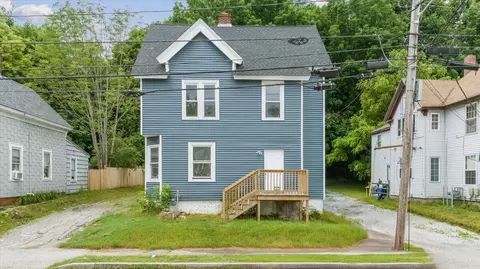 28 James St, Auburn, ME 04210