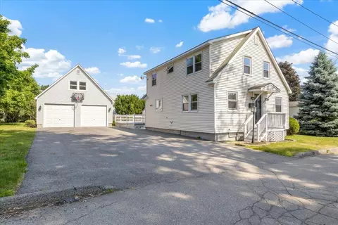 22 Raymond St, Biddeford, ME 04005