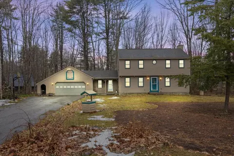 41 Ferncroft Rd, Buxton, ME 04093