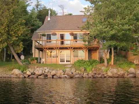 78 Hoover Ln, Lincoln, ME 04457