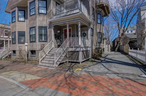 9 Lewis St #1A, Portland, ME 04102