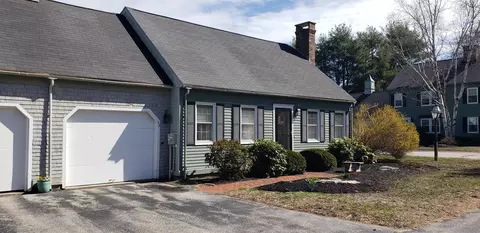 32 Greenbriar Way #3-2, South Portland, ME 04106