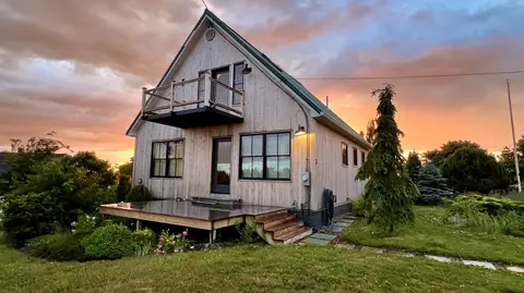 3 Hamilton St, Lubec, ME 04652