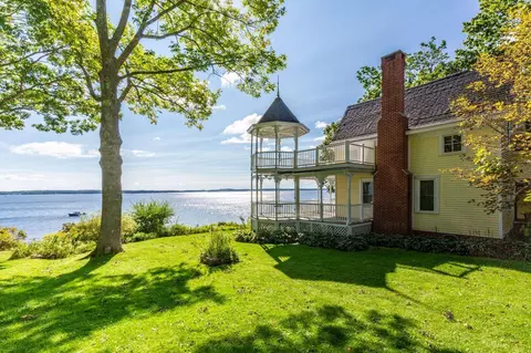 274 Shore Rd, Northport, ME 04849