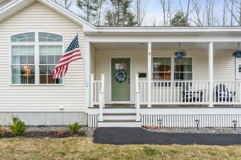 8 Ledgewood Dr, Brunswick, ME 04011