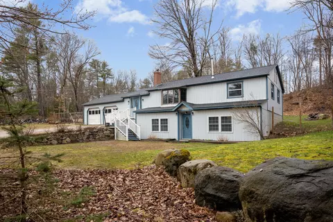 2 Scott Dr, Casco, ME 04015