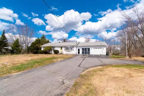 223 New County Rd, Saco, ME 04072