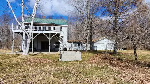 551 Moosehead Trl, Dixmont, ME 04932