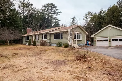 517 Oak St, Sanford, ME 04073