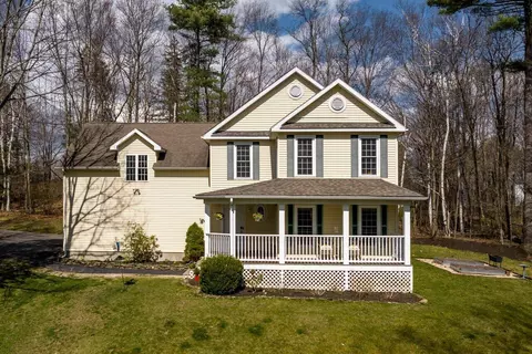 1 White Birch Ln, Kittery, ME 03904