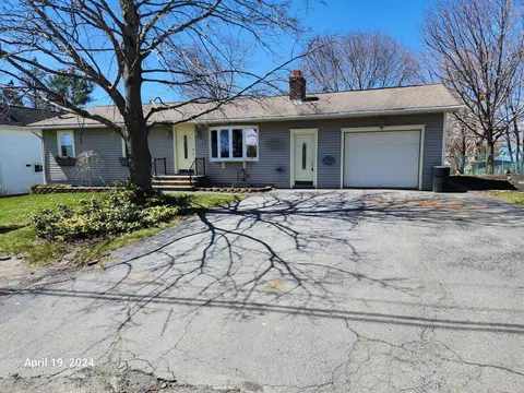 290 Birch Street St, Bangor, ME 04401