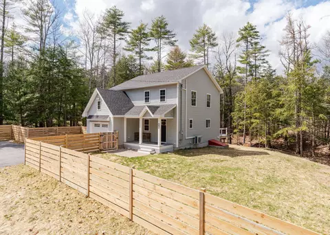 200 Memorial Hwy, North Yarmouth, ME 04097