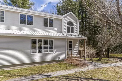 61 Deer Brook Apartment Rd #61, North Yarmouth, ME 04097
