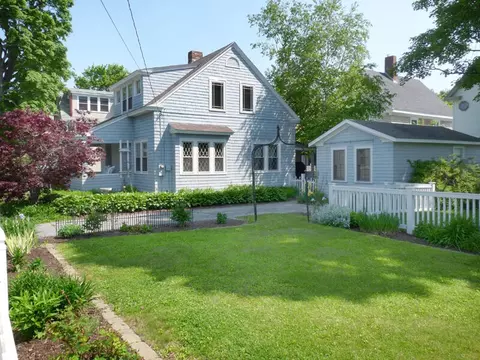 22 Roberts Ave, Bar Harbor, ME 04609