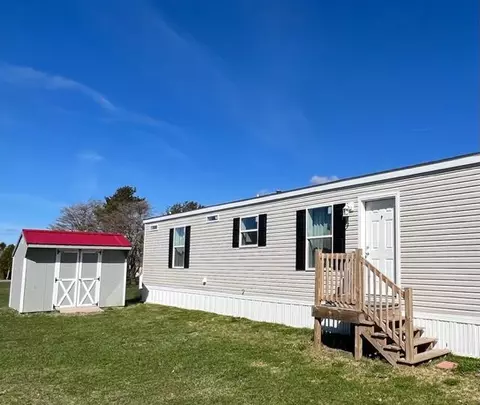 40 Fiddlehead Ln, Hancock, ME 04640