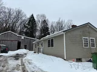 2446 Riverside Dr, Vassalboro, ME 04989