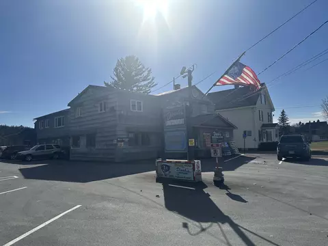 47 Pleasant St, Fort Kent, ME 04743