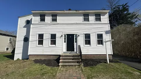 89 Scamman St, Saco, ME 04072