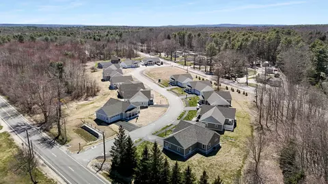 16 Dozer Dr, North Yarmouth, ME 04097