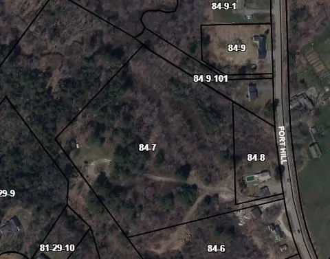 698 Fort Hill Rd, Gorham, ME 04038