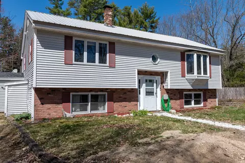 36 Freemont Ave, Baldwin, ME 04024