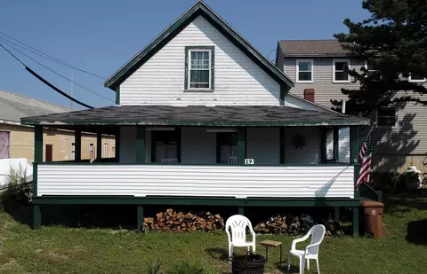 19 North Ave, Saco, ME 04072