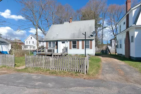 8 Kent St, Sanford, ME 04073