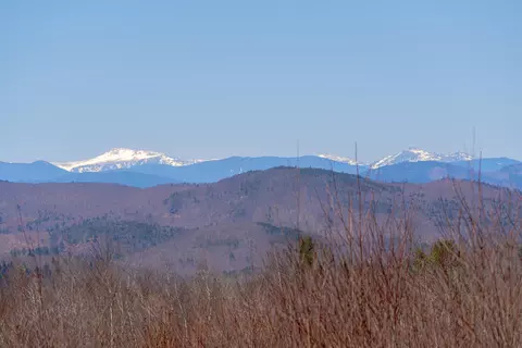 9 Outlook Rd, Woodstock, ME 04219
