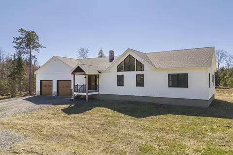 879 Back Rd, Skowhegan, ME 04976
