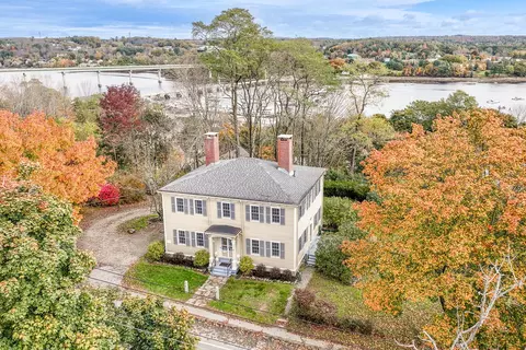205 High St, Belfast, ME 04915