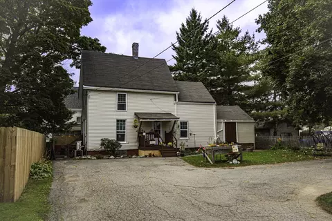 34 Maple St, Bangor, ME 04401 photo 1