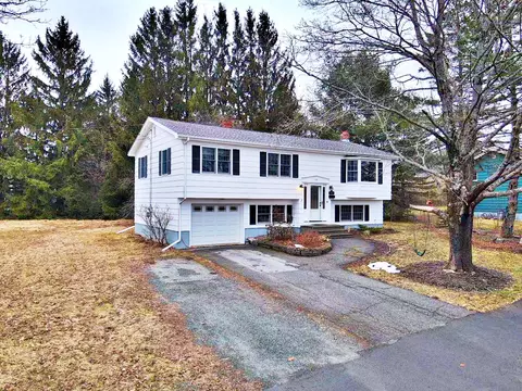 169 Juniper St, Bangor, ME 04401