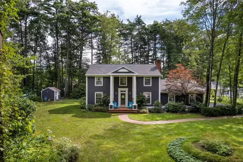 8 Kimberly Dr, Saco, ME 04072