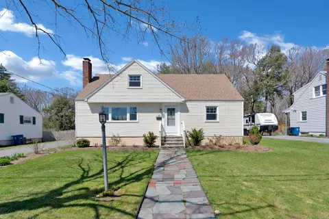 15 Winding Way, Portland, ME 04102
