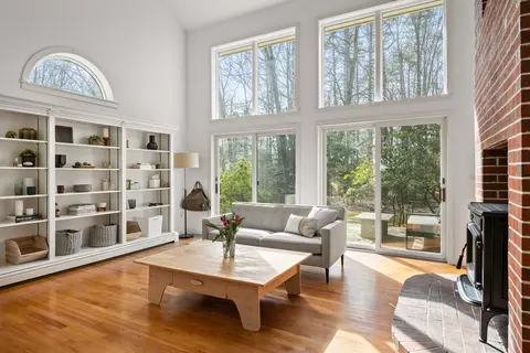 40 Sandpiper Cove Rd, Yarmouth, ME 04096