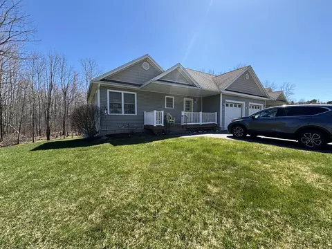25 Highland Ridge Dr #25, Hampden, ME 04444