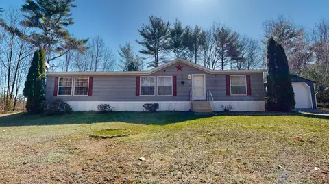 17 Shady Ln, Sabattus, ME 04280