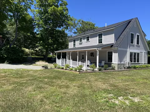 2 Mountain Ct, Bar Harbor, ME 04609