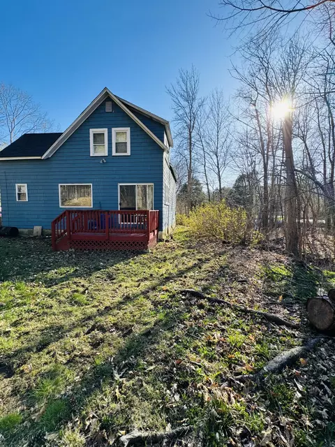 479 Valley Ave, Bangor, ME 04401