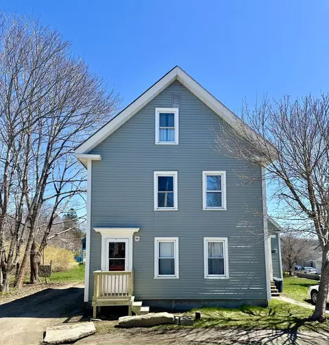 13 Pleasant St, Vinalhaven, ME 04863 photo 1